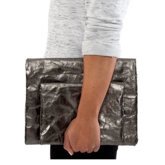 Uashamama Metallic Olive Clutch - Picture 1 of 6